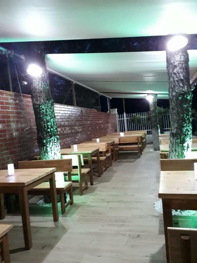 Hotel Otrant Velipoja Kültér fotó